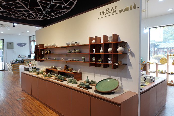 여주도자세상 쇼핑몰 아트숍 내부전경