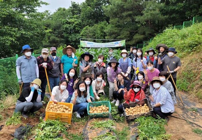 광주시농업기술센터는 오는 28일까지 ‘도시농업 전문가 양성 과정 교육생’을 모집한다