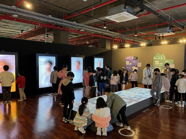 의왕시(시장 김성제)가 관내 전체 초등학교 3학년을 대상으로 ‘우리 역사문화 바로알기’ 현장체험학습을 지원한다.