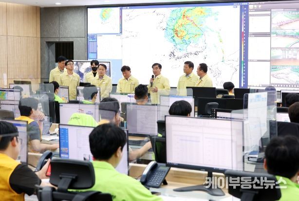 경기도의회, 道 재난안전대책본부 긴급 방문