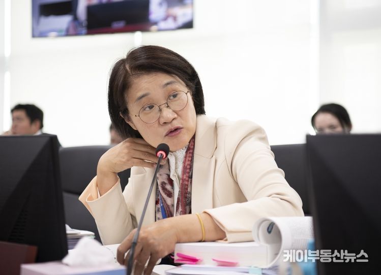 신미숙 경기도의회 의원(더불어민주당, 화성4, 경제노동위원회)