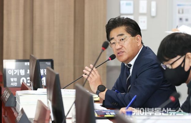 이기형 경기도의회 건설교통위원회 부위원장(더불어민주당, 김포4)