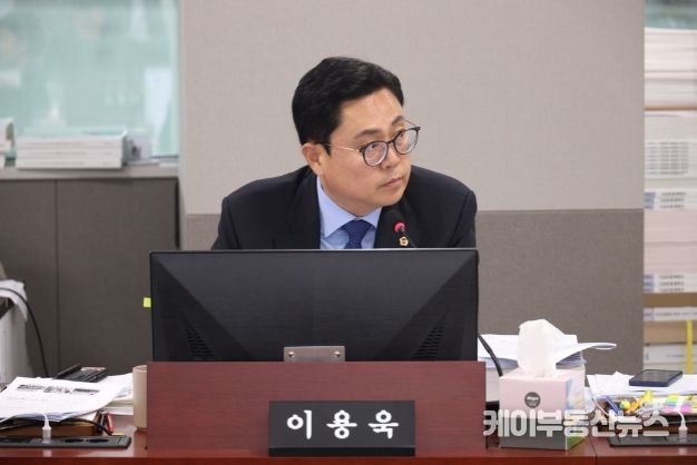 이용욱 경기도의회 의원(더불어민주당, 파주3, 경제노동위원회)