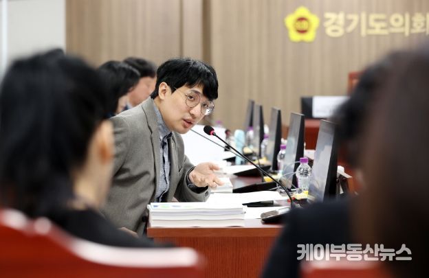 장민수 경기도의회 의원(더불어민주당, 비례, 여성가족평생교육위원회)