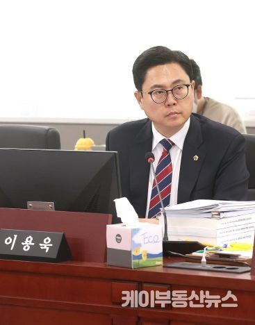 이용욱 경기도의회 의원(더불어민주당, 파주3, 경제노동위원회)