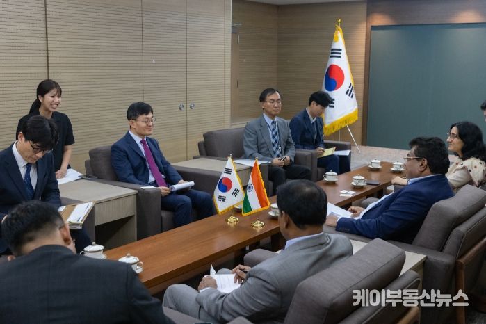 인도 카르나타카주 중견ㆍ대기업ㆍ인프라개발 장관 면담