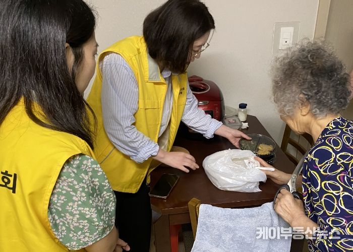 고양시 화전동 지역사회보장협의체‘반찬 나눔 사업’ 하반기 활동 시작