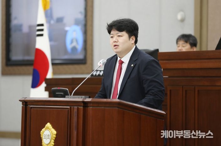 배지환 수원시의원“2025년 수원시 학교사회복지사 100개교 배치 예산 증액 및 향후 제도화 로드맵 마련”촉구