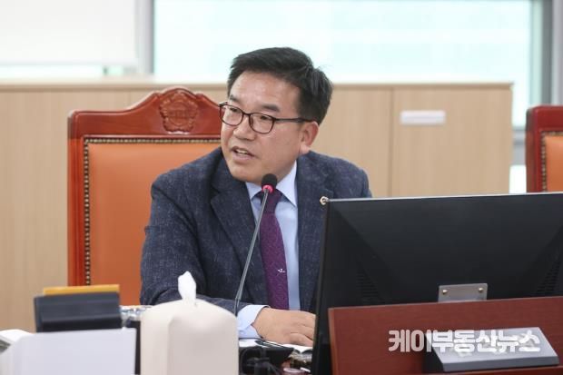 경기도의회 김철현 의원, '인공지능(AI), 고독사 막을 수 있나 … AI(인공지능) 돌봄서비스 확대와 데이터 품질 강화' 촉구