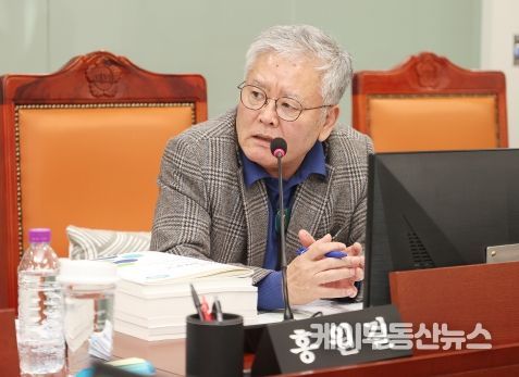 홍원길 경기도의원, “문화체육관광국 다양한 사업 추진을 위해 예산확보에 힘써달라” 당부