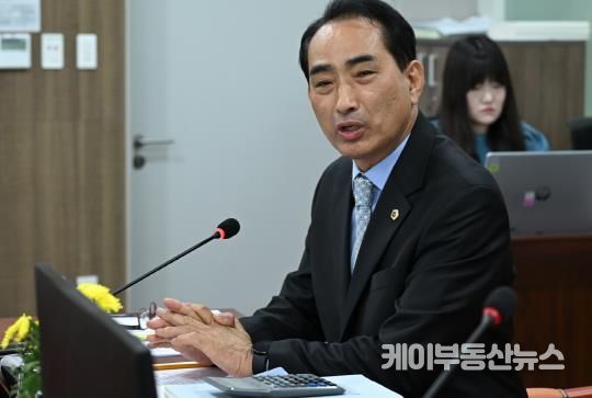 경기도의회 김창식 부위원장, '경기 살리기 통큰 세일' 예비비 전용 문제 강하게 질타