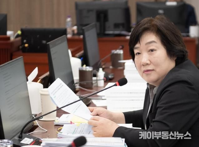 경기도의회 지미연 의원, 국제의료 활성화 사업의 회계관리 부실과 무책임한 대응방식을 직무유기라며 강하게 비판했다