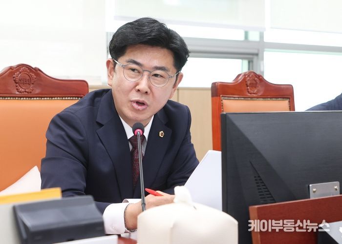 경기도의회 미래과학협력위원회 윤충식 의원(국민의힘, 포천1)