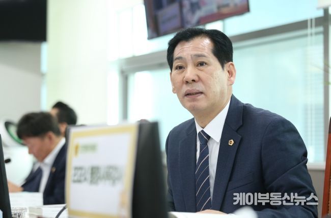 경기도의회 안전행정위원회 이영봉 의원(더불어민주당, 의정부2)