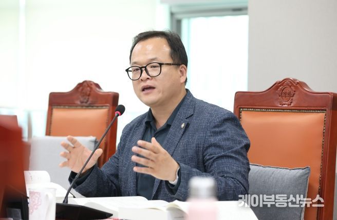 경기도의회 도시환경위원회 임창휘 의원(더불어민주당, 광주2)
