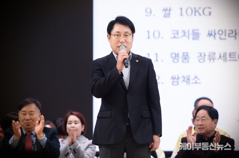 남양주시의회, 제9회 남양주시협회장기 배드민턴 대회 및 15대 협회장 취임식 참석