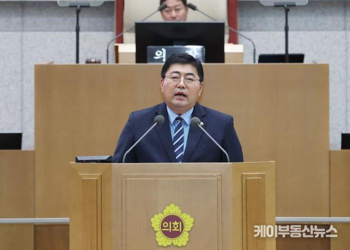 경기도의회 여성가족평생교육위원회 김진명 의원(더불어민주당, 성남6)