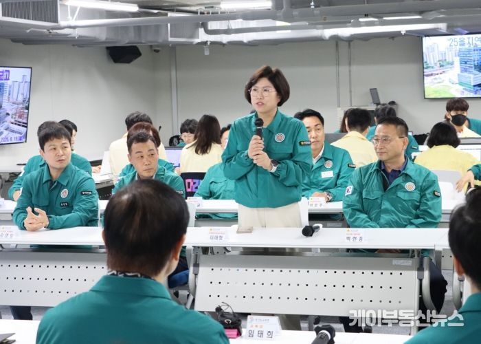 경기도의회 교육행정위원회, 을지훈련 경기도교육청 상황실 근무자 격려 방문