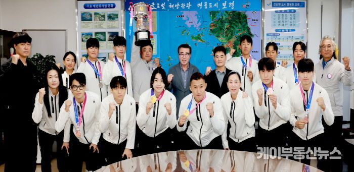 직장운동경기부 단체사진