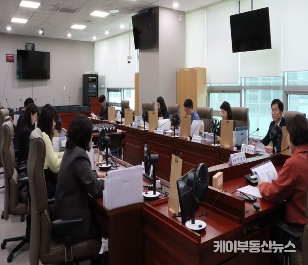 경기도의회 교육행정연구회, ‘경기도 고교학점제 시행에 따른 진로·진학 연계 방안 연구’ 중간보고회 개최