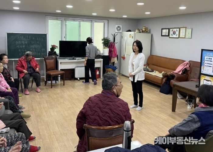 수원시 장안구 정자1동, 디지털 취약계층을 위한 새빛톡톡 홍보 실시