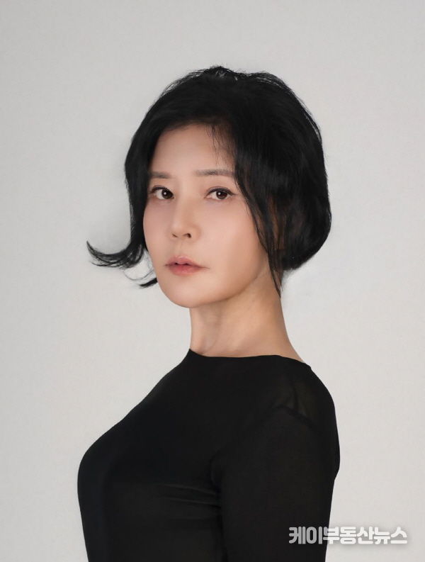 배우 김지숙