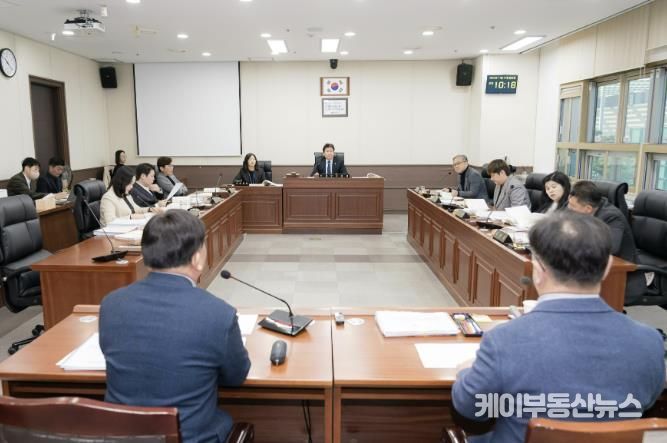 용인특례시의회 자치행정위원회, 행정사무감사 1일차