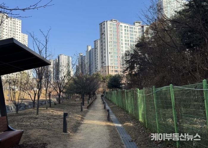 청계동 이음정원 연계 맨발걷기길