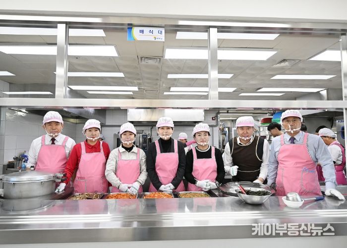 연천군의회, 2026년 새해 출발… 시무식과 나눔 봉사로 의정활동 개시