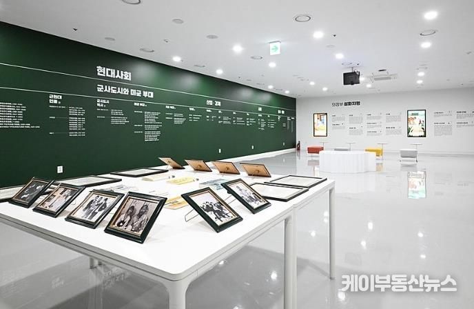 의정부정보도서관, 기록으로 만나는 예술인 천상병 운영