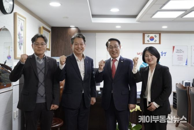 홍성군, 충남신용보증재단과 소상공인·청년 지원 확대 '맞손'